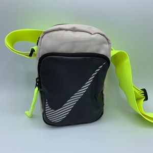 Nike Heritage 2.0 Winterized Crossbody Bag - NWOT